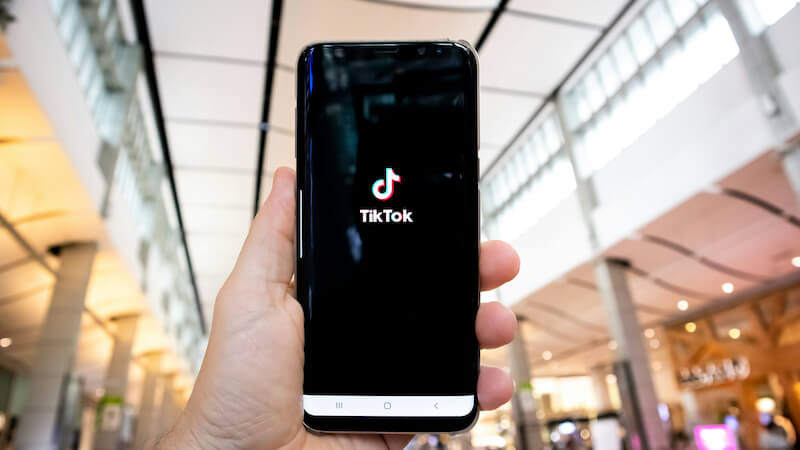 YouTube und TikTok sorgen für mehr Langeweile